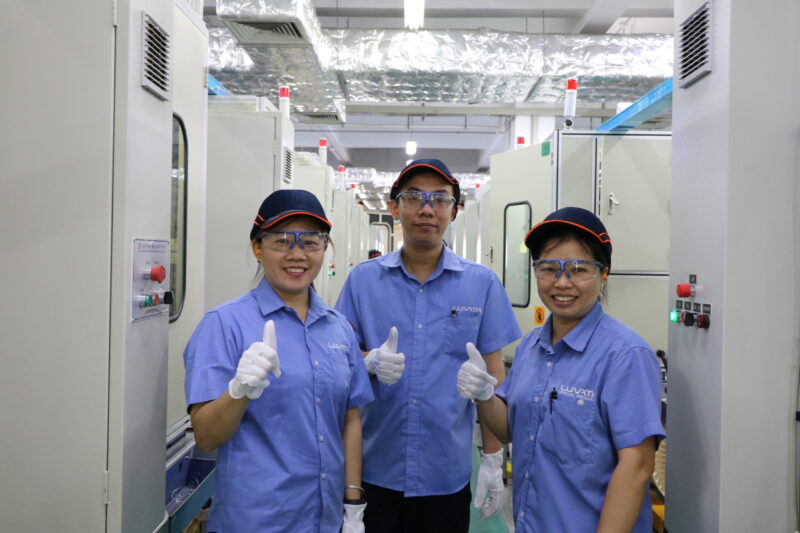 Luvata Zhongshan employees in braiding area